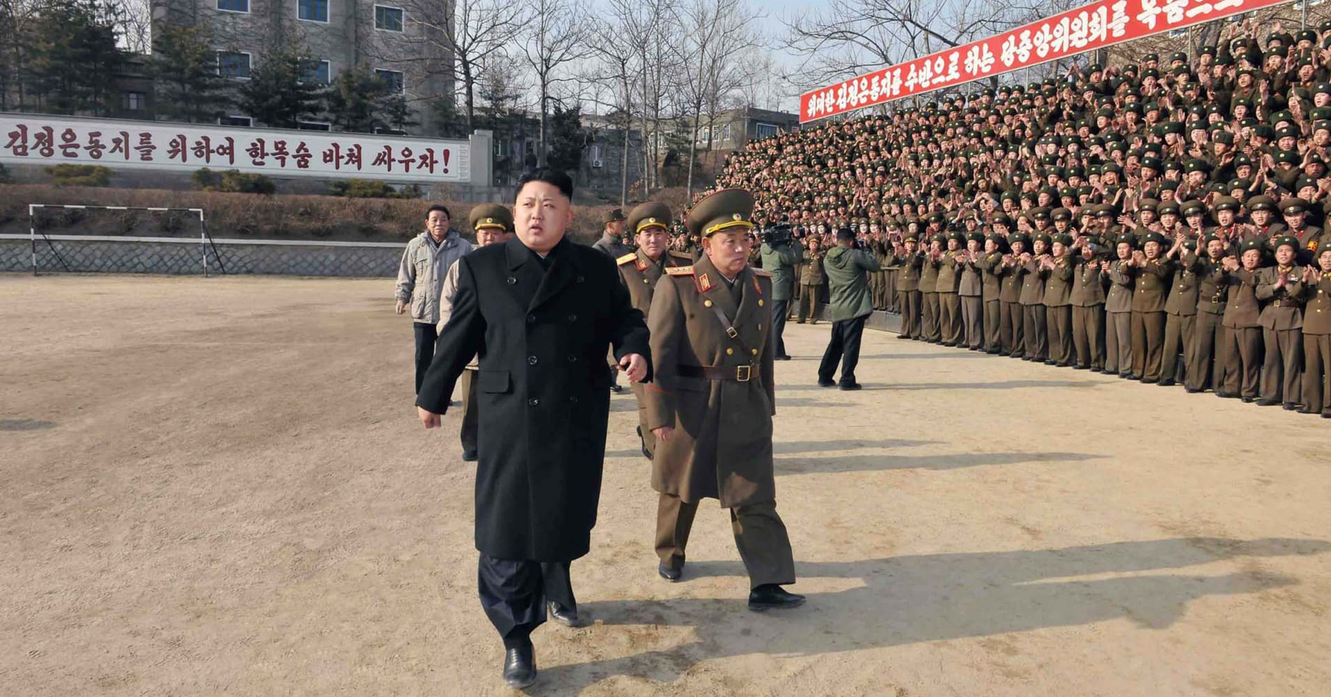 Kim Jong-Un inspects the command of Korean People's Army Unit 534.