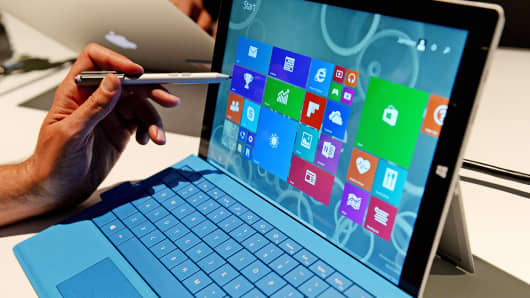 The Microsoft Surface Pro 3 tablet is unveiled in New York, May 19, 2014.