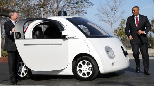 Eric Schmidt: Google Cars estarían disponibles fuera de Estados Unidos