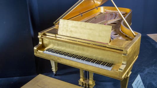 Elvis Presley’s Most Significant Gold Leaf Piano from Graceland