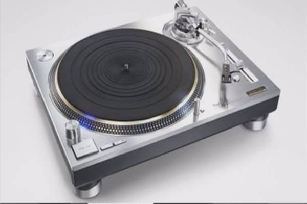 Panasonic, Sony are reviving the turntable