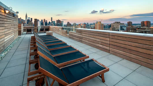 Roof decks are an important amenity at new apartment buildings in New York City. 