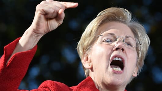 Sen. Elizabeth Warren speaks at a campaign rally for Democratic presidential candidate Hillary Clinton October 24, 2016 at Saint Anselm College in Manchester, New Hampshire.