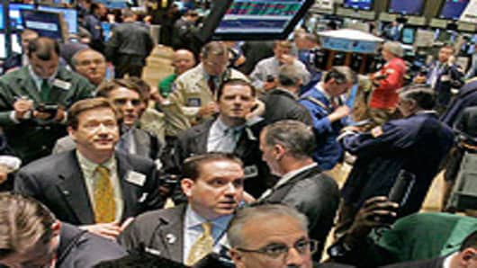NYSE_traders_busy3_200.jpg