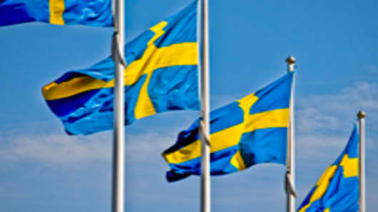 sweden_flag_200.jpg