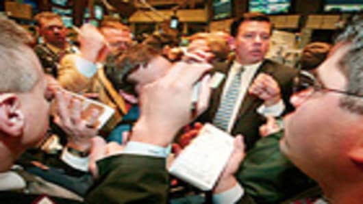 NYSE_traders_arguing_140.jpg