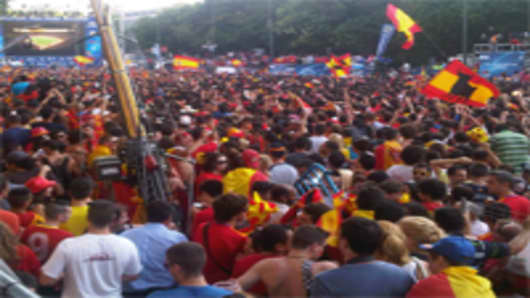 Fans in Madrid gather to watch the World Cup Final.
