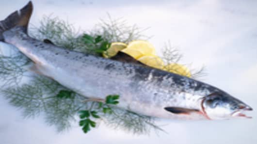 salmon_whole_fish_200.jpg