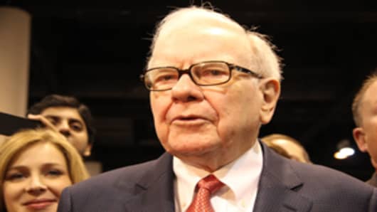 Warren Buffett on the exhibition hall floor at the Berkshire Hathaway shareholders meeting in Omaha, April 30, 2011