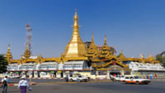 Golden Sule Pagoda, Rangoon, Myanmar