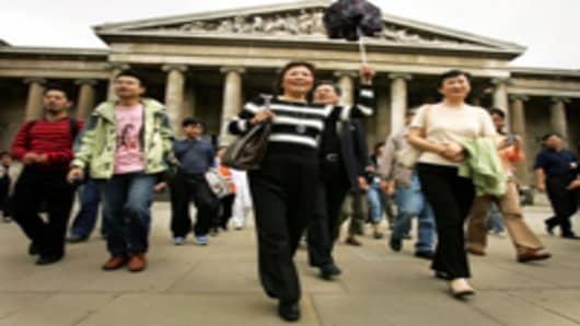 Chinese tourists visit the British Museum