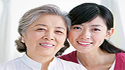 asian-elderly-parent-and-child2-140.jpg
