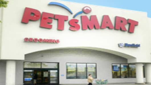 ‘Pet Parents’ to Spend Big This Holiday Season: PetSmart CEO