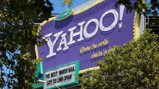 Yahoo billboard in San Francisco, CA