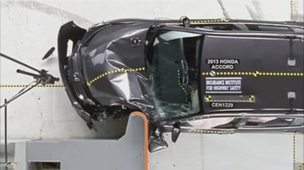 Midsize Cars Better in Crash Tests