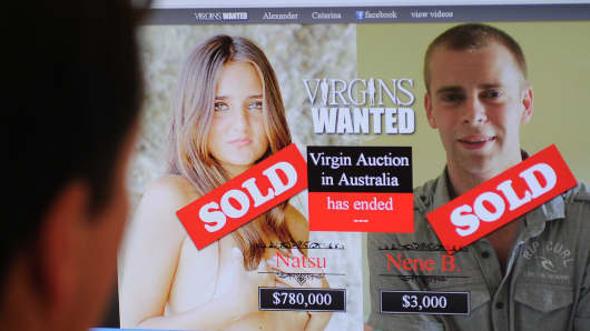 Brazilian student Catarina Migliorini and Sydney student Alex Stepanov  sold their viginity in an online auction.