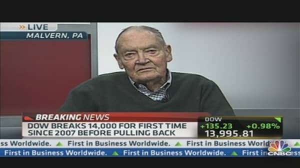 Bogle: Fed Should 'Stay Out' of Trying to Influence Market