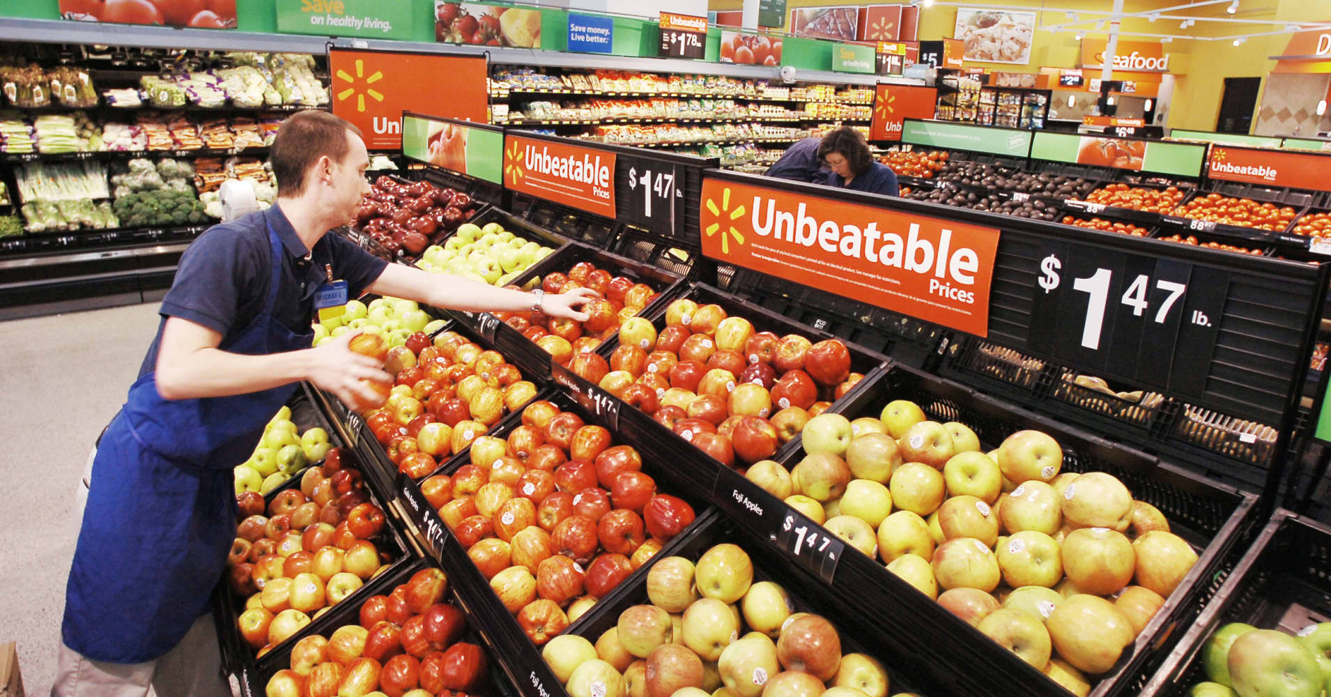 Food Fight Wal Mart Vows To Guarantee Groceries Buy Local