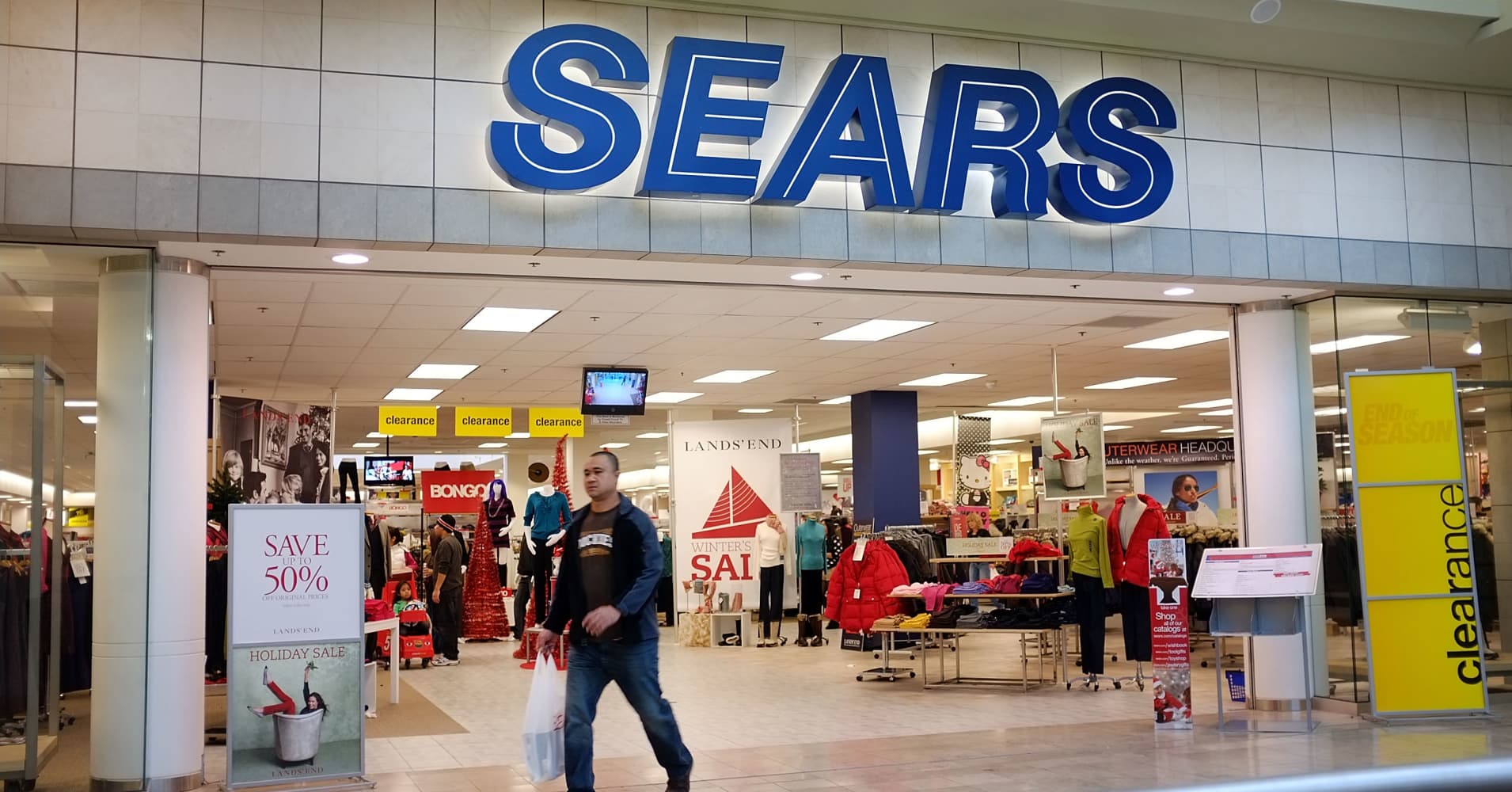 Why Amazon should acquire Sears: Retail expert