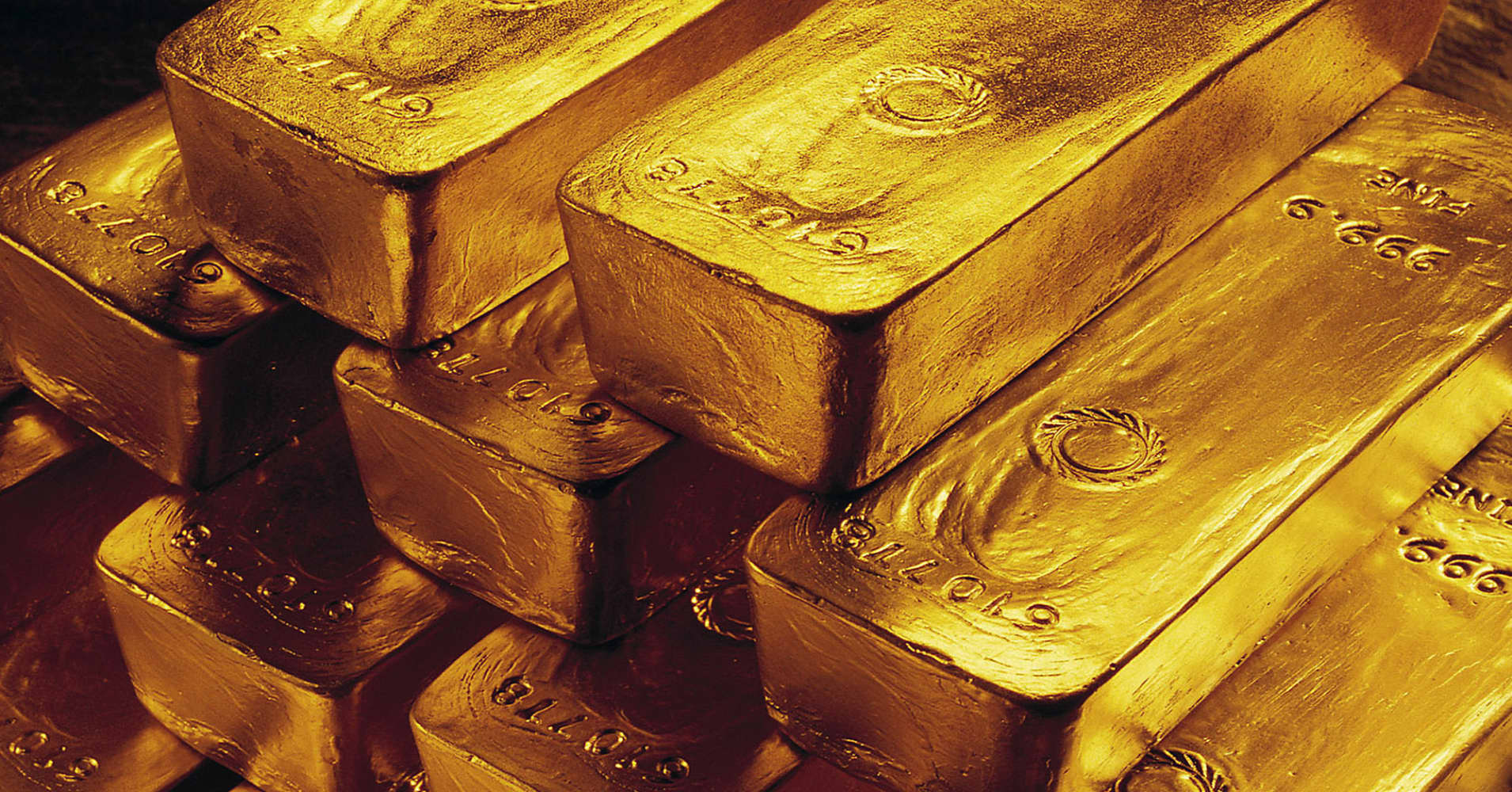 Gold steady as traders lock in profits after two weeks of 