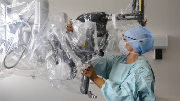 Da Vinci Surgical robot designed to facilitate complex surgery using a minimally invasive approach.