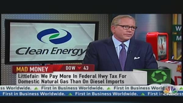 Clean Energy CEO: 35% of Buses Bought Are Nat Gas