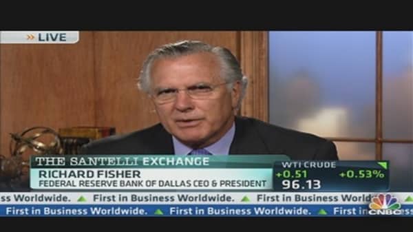 Fed's Fischer on What's Holding Back the Economy 