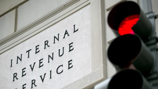 GP: IRS building red light