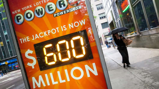 The highest Powerball Lottery's jackpot reaches $600 million.
