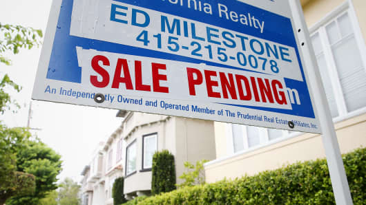 A sale pending sign is posted in front of a home for sale in San Francisco, California.