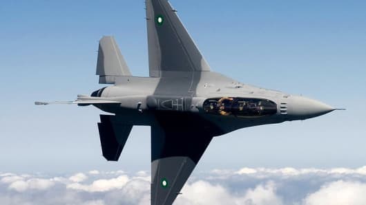 A General Dynamics (Lockheed Martin) F-16 Fighting Falcon undergoes testing in the United States prior to delivery to the Pakistan Air Force.