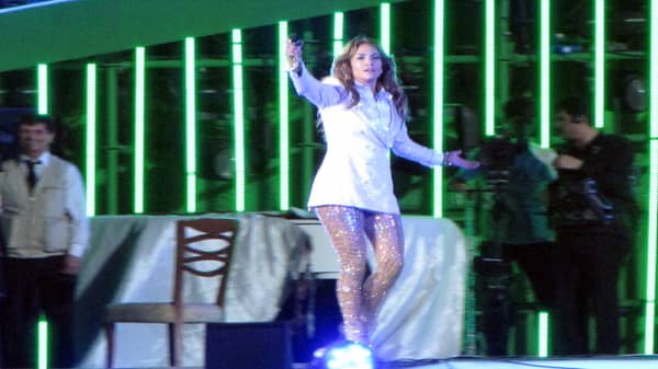 U.S. pop diva Jennifer Lopez performs at Avaza in Turkmenistan on June 29, 2013