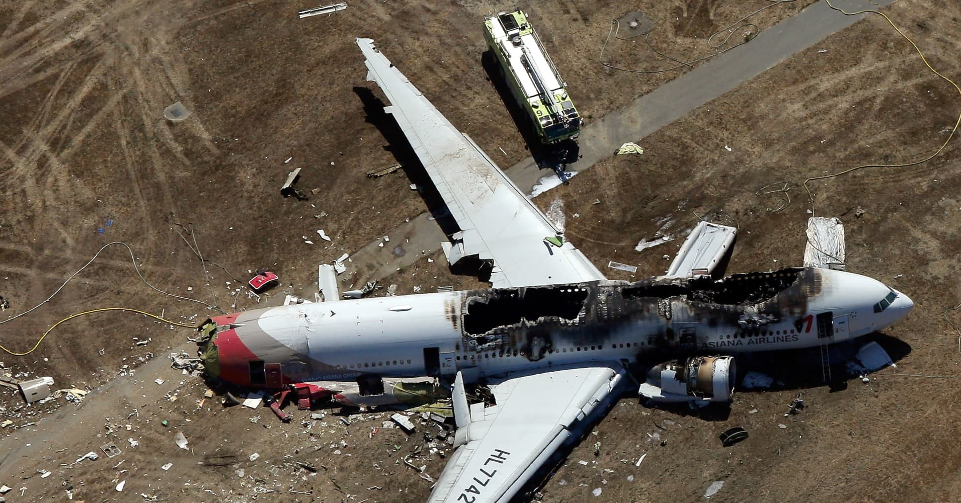 Рейс разбившегося. Авиакатастрофа а320 Сан Паулу. Аэробус а320 авиакатастрофы. А320 самолёт крушение самолета.