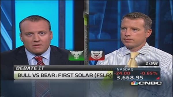 Debate it: Bull vs. bear on First Solar