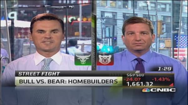 Debate It: Bull vs. bear on home builders