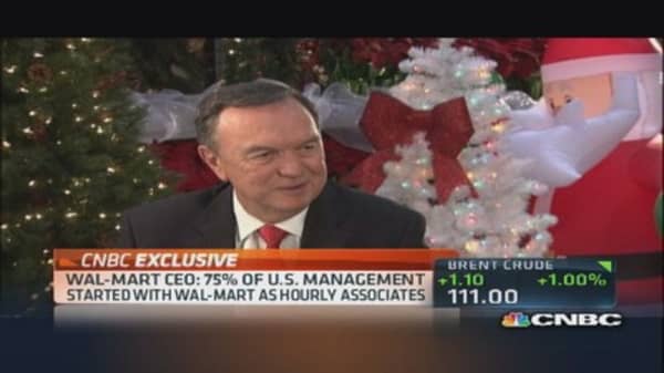 Wal-Mart CEO: Feel very confident  for holiday season