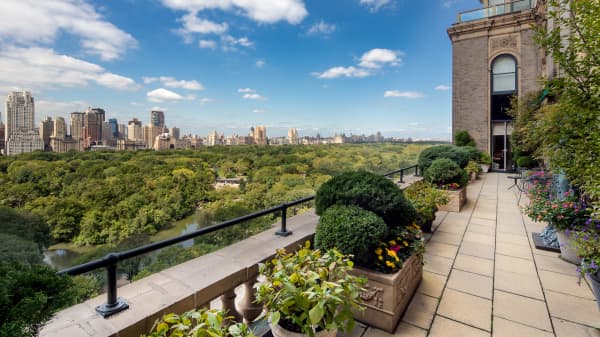 Perched high above Central Park, this mega-home has seven bedrooms, eight bathrooms, and three elevators, and has a price tag of nearly $100 million dollars.