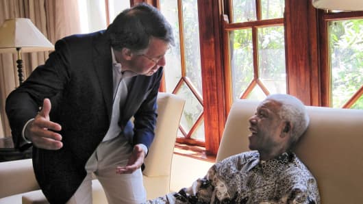 Getty Images Co-Founder and CEO Jonathan Klein with President Nelson Mandela, at his home in Johannesburg, South Africa, in 2009.