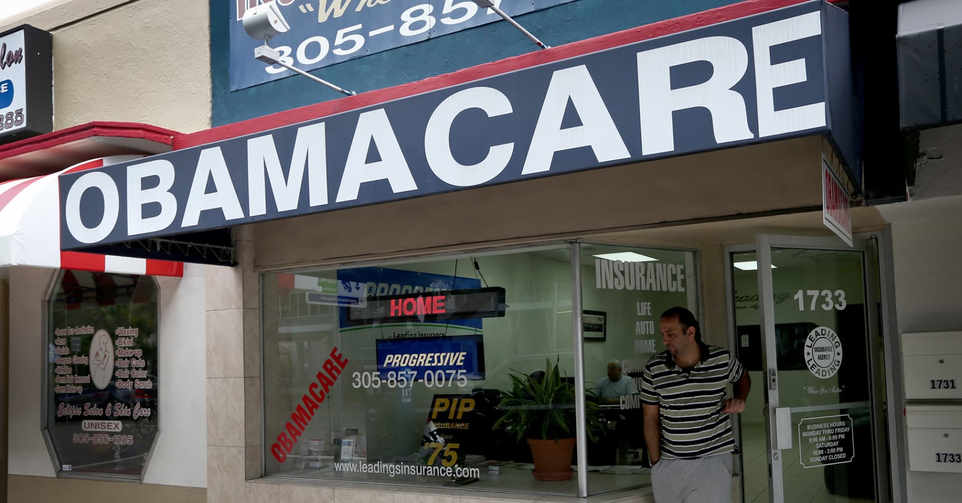 Tax preparers help clients with Obamacare