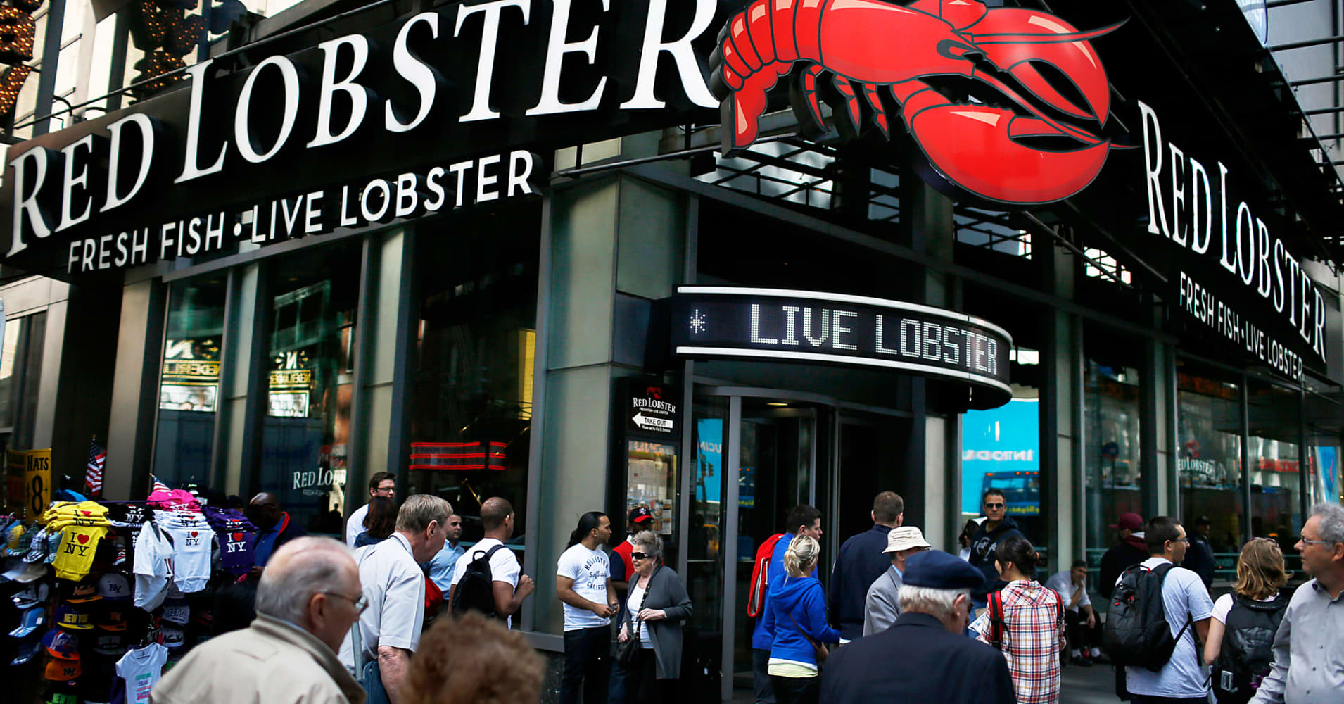 Darden sells Red Lobster to Golden Gate Capital for $2.1 ...