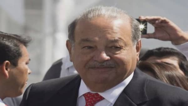 Carlos Slim builds fortune with eye for bargains