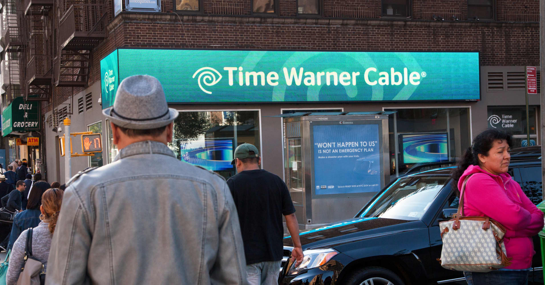 time-warner-cable-adjusted-profit-misses-adds-subscribers