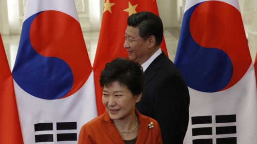 South Korean president Park Geun-hye (left) and Chinese president Xi Jinping.