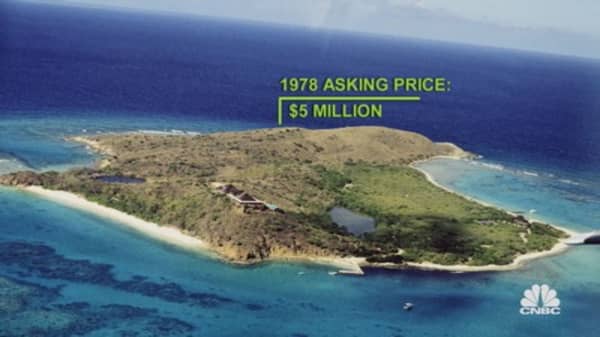 The Filthy Rich Guide: How to Score A Bargain Island