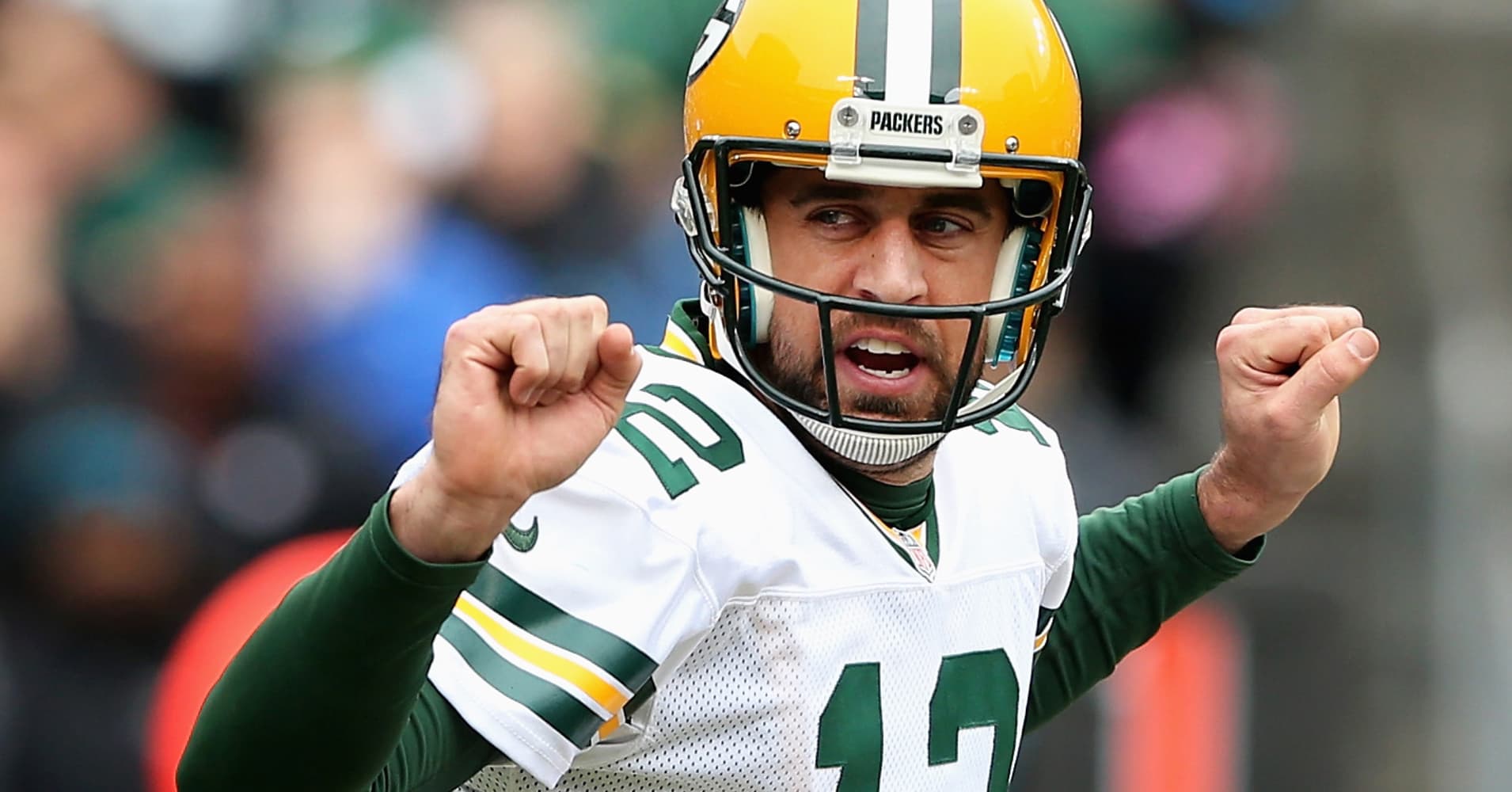 Aaron Rodgers signs $134 million NFL contract, commits to Green Bay