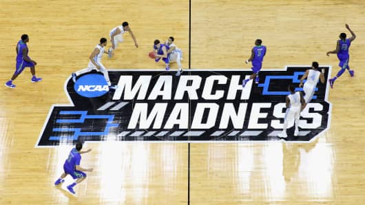 March Madness announcers talk about how great basketball on TV is