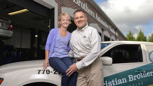 Brian and Nola Klaubert left promising tech jobs in 2000 to bet on this auto repair and service franchise.
