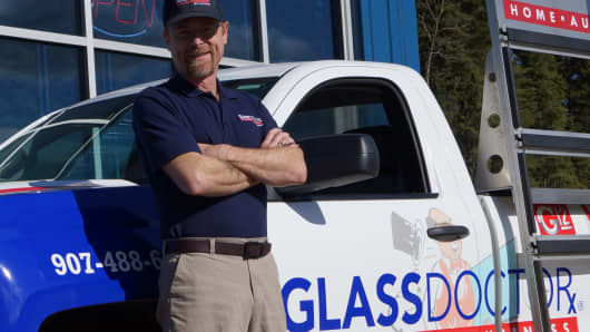 Kevin Tennant, owner of Glass Doctor, wanted a franchise that had a solid business model, with name recognition.