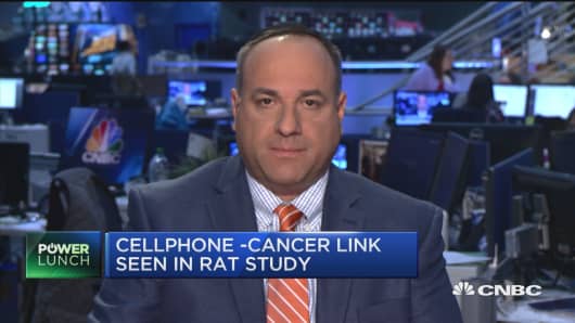Cellphone-cancer link