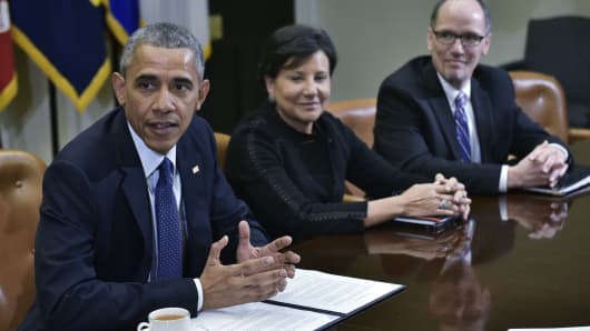 President Barack Obama speaks following a meeting with his economic team in the Roosevelt Room of the White House on March 4, 2016 in Washington, DC.
